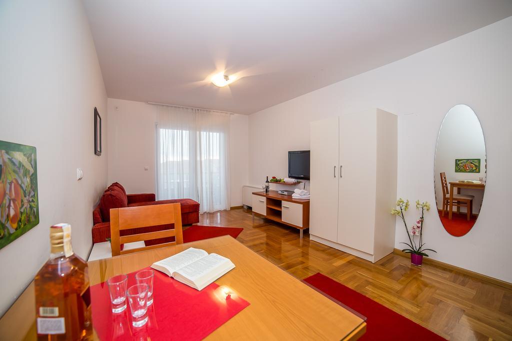 Apartments Kristina Makarska Kültér fotó