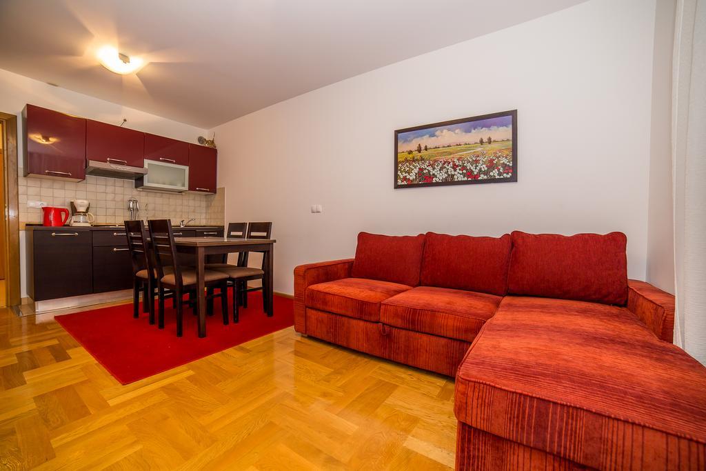 Apartments Kristina Makarska Kültér fotó